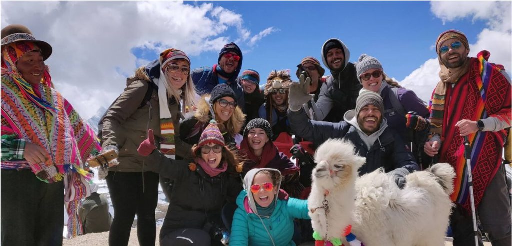 Friends holiday in Peru